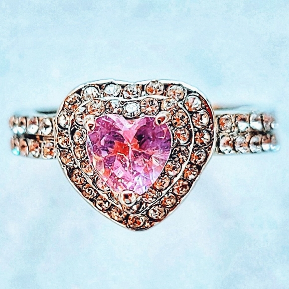 Candy Heart Lush Romance Heart Shaped Crystal Pink Crystal Silver Ring - Picture 2 of 16